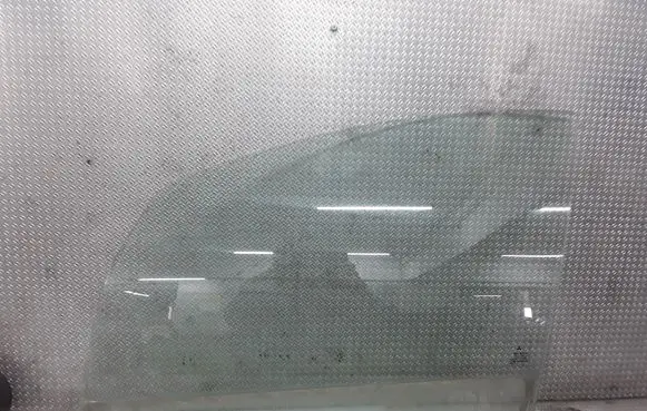 Mitsubishi Colt Front door window glass four-door