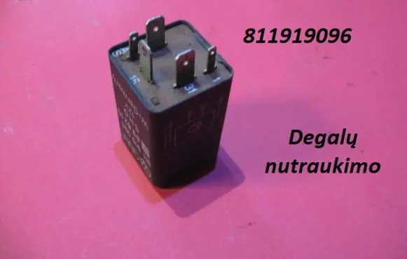 Volkswagen PASSAT B2 Idle relay 811919096