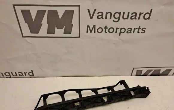 Hyundai i40 Rear bumper mounting bracket 866153Z000