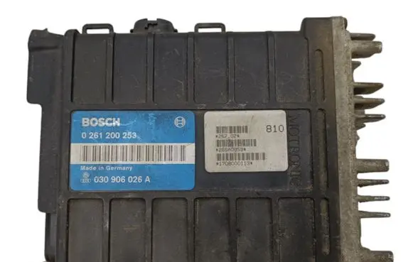Volkswagen Polo II 86C 2F Engine control unit/module 030906026A