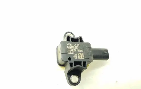 Volkswagen Polo V 6R Airbag deployment crash/impact sensor 4H0955557