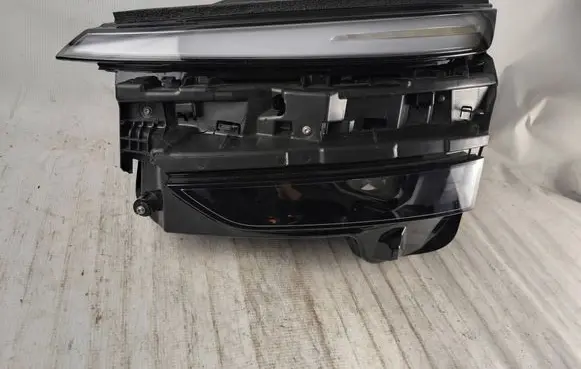 Tesla Model Y Headlight/headlamp 191835000D D6125339100115