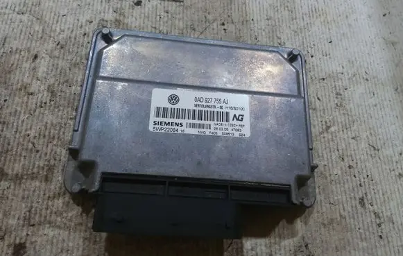 Volkswagen Touareg I Transfer box differential control unit 0AD927755AJ 5WP22084