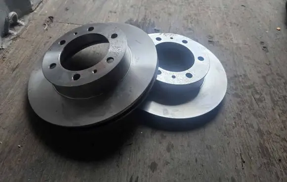 Toyota Hilux (AN10, AN20, AN30) Front brake disc 435120K060