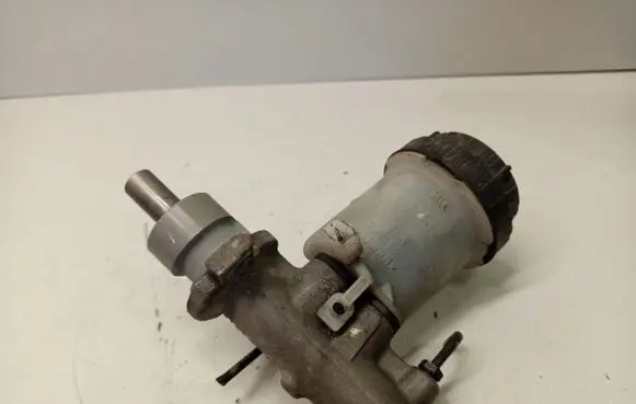Volvo S40, V40 Master brake cylinder 310052
