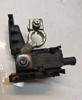 Toyota Corolla E210 E21 Battery relay fuse 288500Y020 0199300001