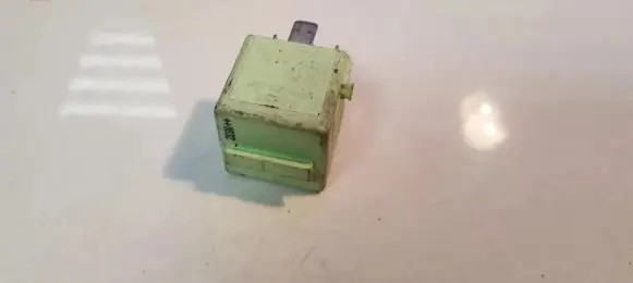 BMW 5 E39 Other relay 61368373700 61.368373700