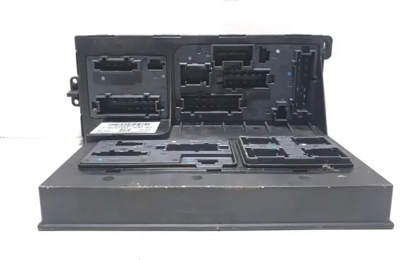 Mercedes-Benz E W211 Fuse module 2115457601