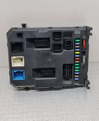 Peugeot 207 Comfort/convenience module 22661F01 9666952280