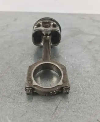 BMW 1 F20 F21 Piston with connecting rod 7846593