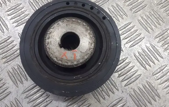 Subaru Legacy Alternator pulley 