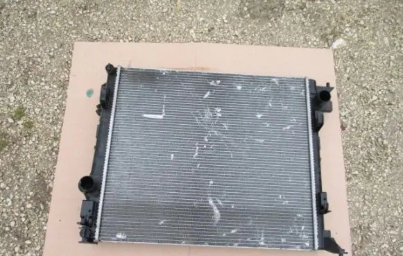 Nissan Qashqai Coolant radiator