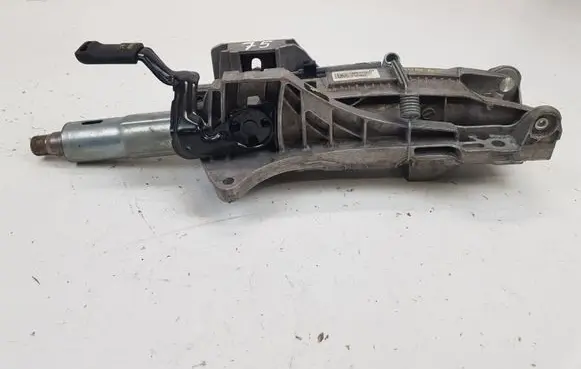 Mercedes-Benz A W176 Steering wheel axle A2464608901 A2134620220