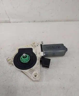 Mercedes-Benz S W221 Front door window regulator motor A2218202842