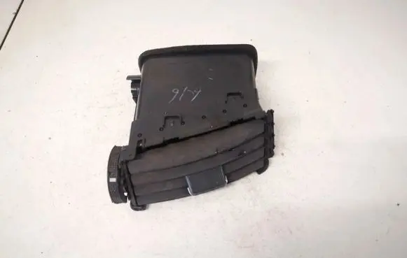 Toyota Corolla Verso AR10 Dash center air vent grill 5568064020 55680-64020