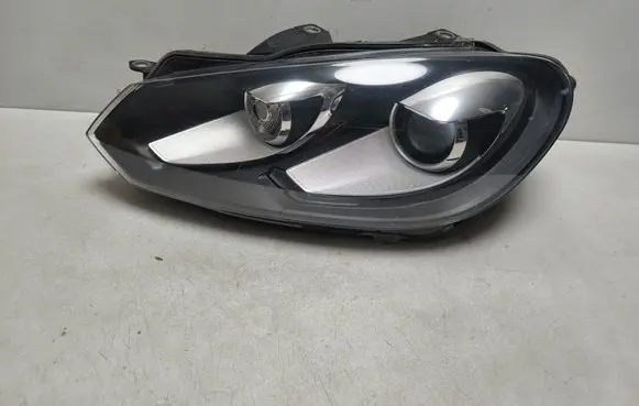 Volkswagen Golf VI Headlight/headlamp 5K1941751C