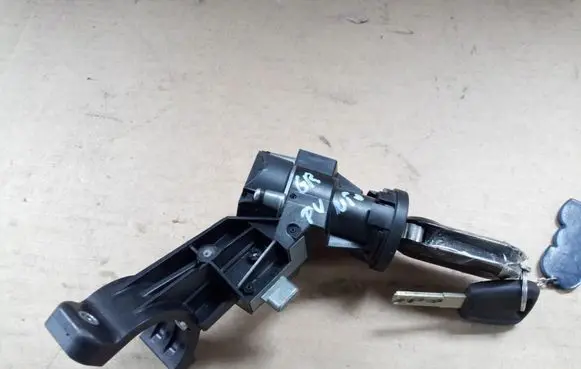 Fiat Grande Punto Ignition lock 61146900