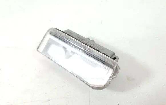 Lexus IS 220D-250-350 Number plate light 81690-53010