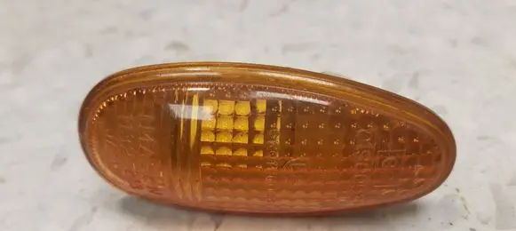 Mitsubishi Pajero Sport I Front fender indicator light 1132213 0190093