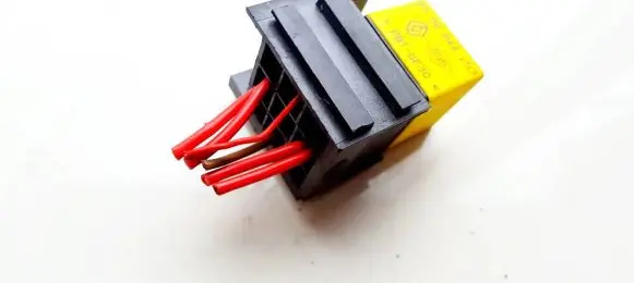 Renault Laguna I Other relay 7700844253