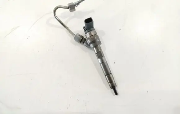 BMW 5 F10 F11 Fuel injector 0445110382