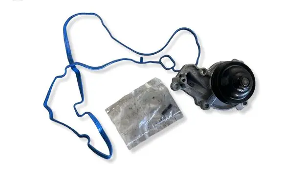 Peugeot 308 Water pump VKPC83103 316577222