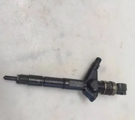 Nissan Almera Tino Fuel injector 16600BN800 03E01926