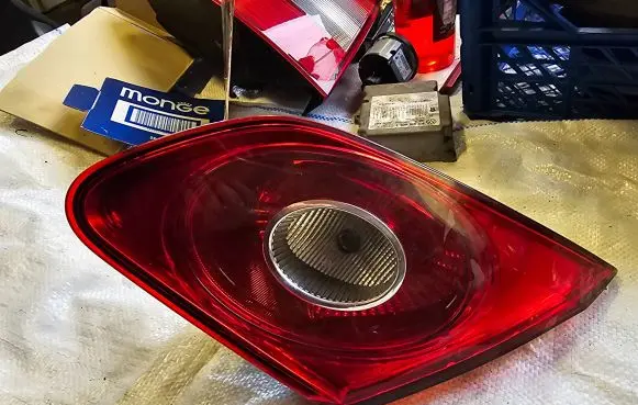 Volkswagen PASSAT CC Tailgate rear/tail lights 12B5