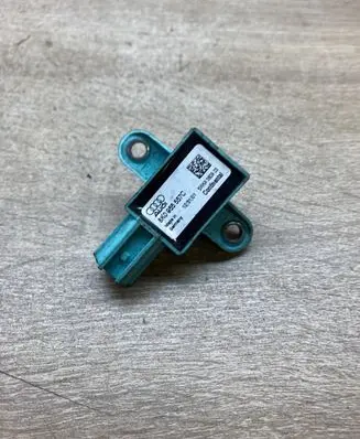Audi A4 S4 B8 8K Airbag deployment crash/impact sensor 8K0955557C 5WK43809