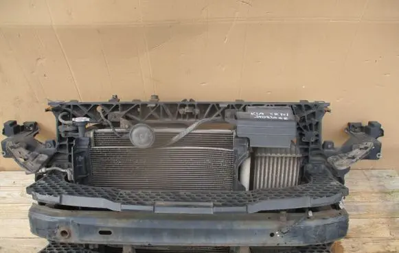 KIA Sportage Radiator support slam panel