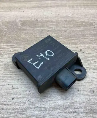 BMW 3 E92 E93 Tire pressure control unit 6781846