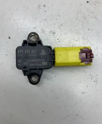 Audi A3 S3 A3 Sportback 8P Airbag deployment crash/impact sensor 8P0955557 251104 010427