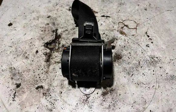 Ford Fiesta Rear seatbelt 2S6AA611B68AD
