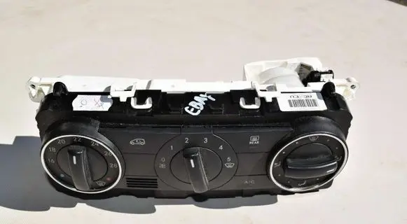 Mercedes-Benz A W169 Climate control unit 1698301985