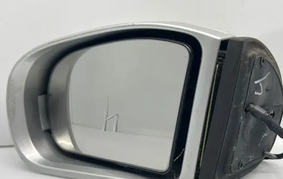 Mercedes-Benz C W203 Front door electric wing mirror 413133417