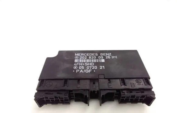 Mercedes-Benz E W124 Comfort/convenience module 2028200926