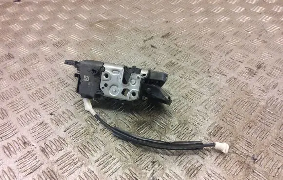 Peugeot RCZ Front door lock PSA184100