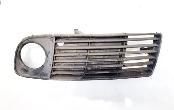 Audi A6 S6 C5 4B Front bumper lower grill 4b0807681s