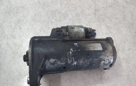 Volkswagen Amarok Starter motor