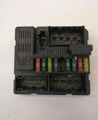 BMW X3 E83 Fuse module 7560626