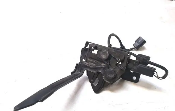 KIA Sorento Engine bonnet (hood) release handle