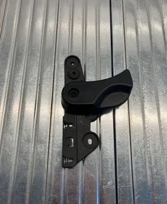 BMW 3 F30 F35 F31 Engine bonnet (hood) release handle PA66GF30 7221914 17365810