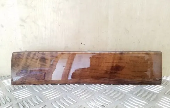 Volkswagen Touareg II Panel trim 7P1858418B
