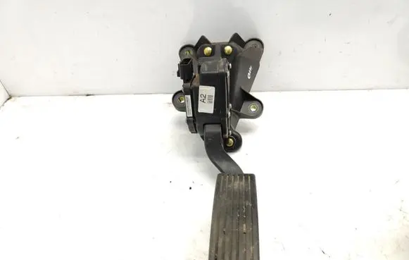 Hyundai Sonata Accelerator throttle pedal BBO0270A3L100