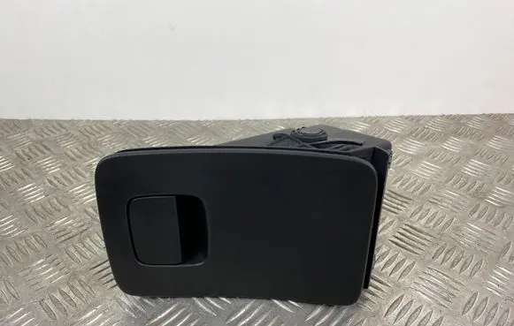 Volvo XC90 Dashboard storage box/compartment 