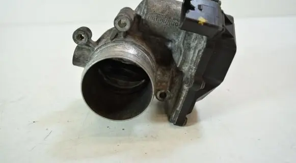 Audi A4 S4 B8 8K Throttle valve 03L128063E