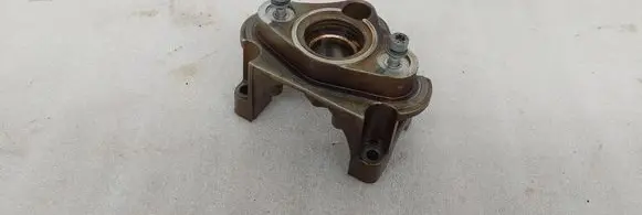 BMW 5 E60 E61 other engine part 7540152