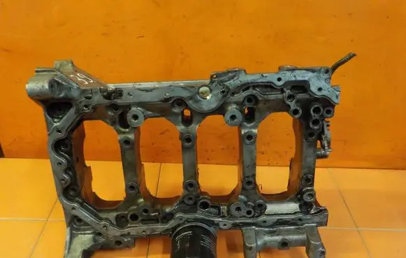 Mazda 6 Engine block SH0110382 POLBLOK 5MB9
