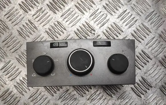 Opel Zafira B Climate control unit 90151241