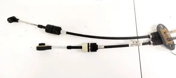 Gear shift cable linkage